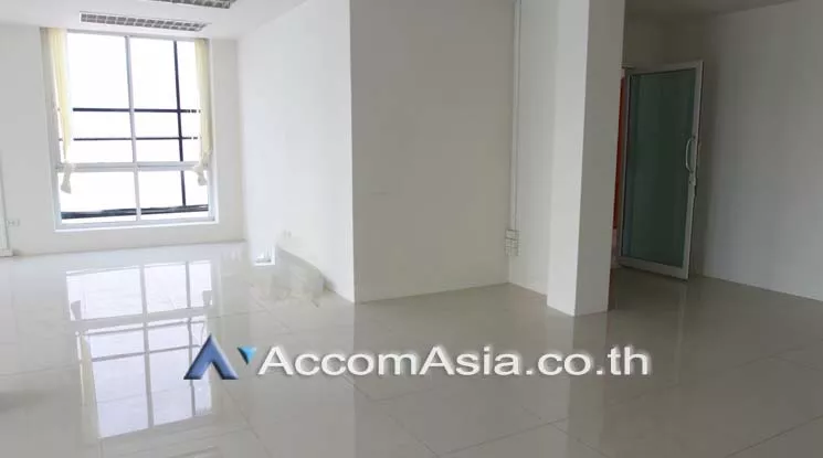 5  Office Space For Rent in sukhumvit ,Bangkok BTS Phrom Phong AA17077
